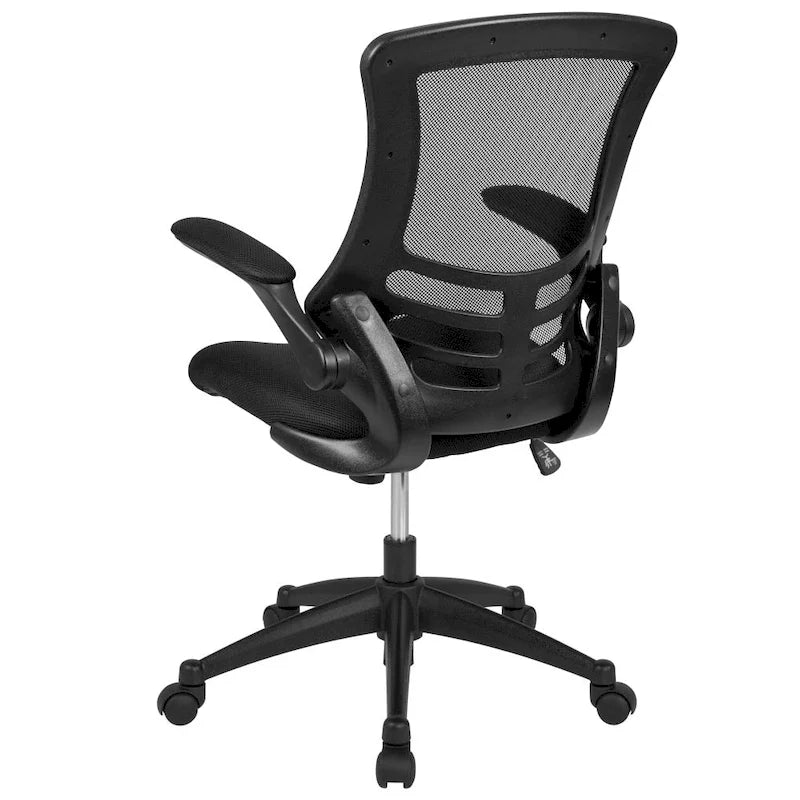 Ergonomischer Bürodrehstuhl mit mittelhoher Netzrückenlehne und hochklappbaren Armlehnen