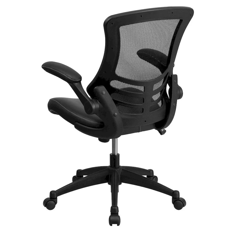 Ergonomischer Bürodrehstuhl mit mittelhoher Netzrückenlehne und hochklappbaren Armlehnen