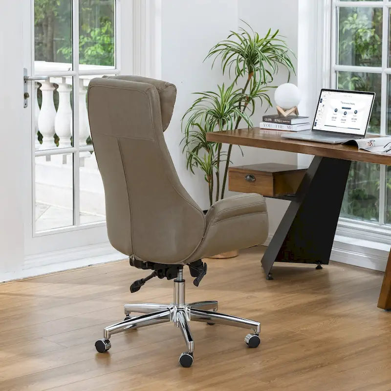 Moderner ergonomischer Chefsessel aus Kunstleder mit hoher Rückenlehne, verstellbar und drehbar